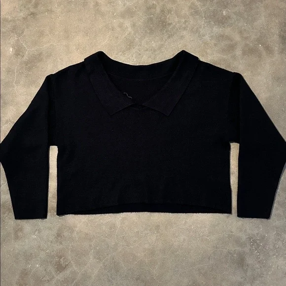 Vintage Wool Blend Cropped Sweater with White Embroidery - Picture 5 of 16